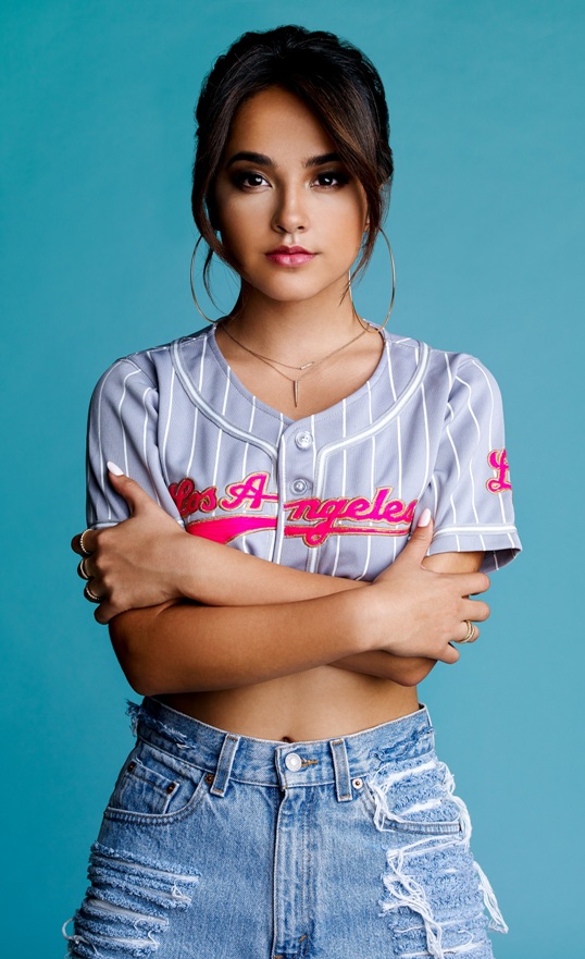 you see on this pic american singer and actress Becky G