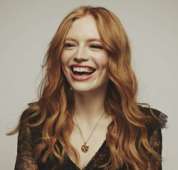 Freya Ridings, british singer-songwriter